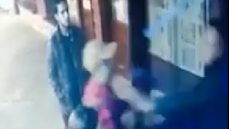 Video: así fue la agresión de los patovicas a un funcionario de La Angostura