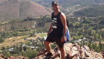 un vecino pone a todo un pueblo a hacer actividad fisica