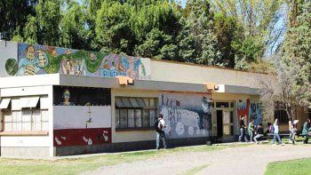 Ciencias de la Educación no tiene presupuesto para contratar docentes