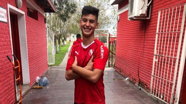 Brilló en La Araucanía, lo vio el Rojo de Avellaneda y hoy la rompe en las inferiores de AFA