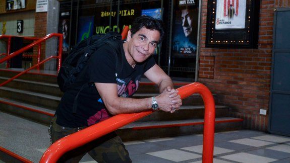 Son tiempos difíciles... Aciagos, diría yo. Esperemos que pueda ser recibida bien por el público para entender una vez más que el liberalismo o el neoliberalismo es un pasaje de ida.