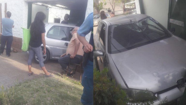 Perdió el control y chocó un poste, un auto y se metió a una casa