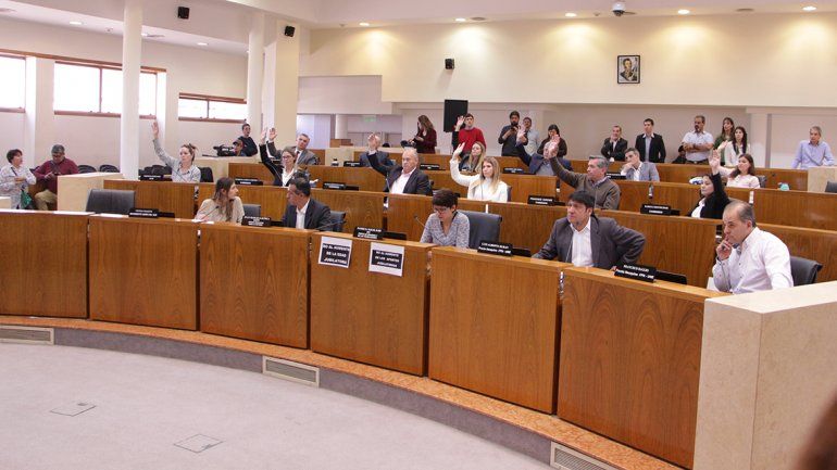 Concejales entre acusaciones a los pares y repudio a los incidentes