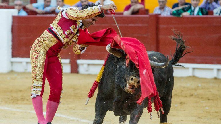 Las corridas de toros estaban prohibidas desde 2012. Hay polémica.