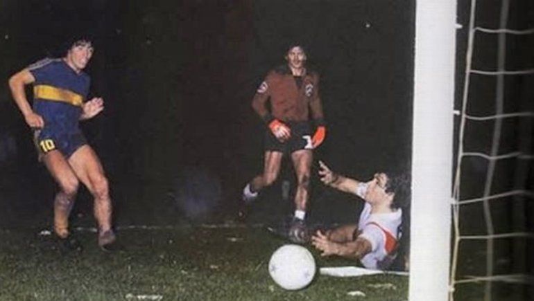 La noche en la que Diego revolcó a Fillol y empezaba a imaginar la Mano de Dios