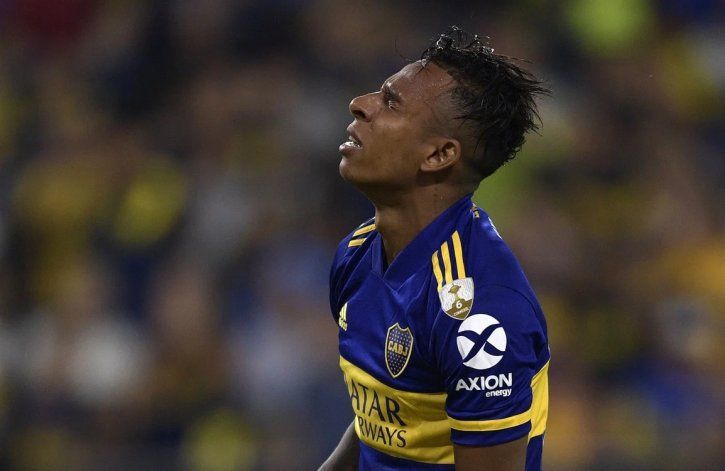 Villa declara ante la Justicia y su futuro en Boca se complica