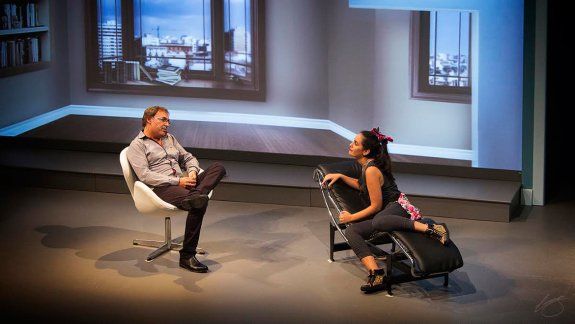 Gabriel Rolón aseguró que siempre quiso ser actor. Hoy, desde las tablas, continúa difundiendo el psicoanálisis. Quería llegar con la impronta fuerte del teatro y contar una linda historia, dijo Rolón, quien está acompañado en escena por Alejo García Pi