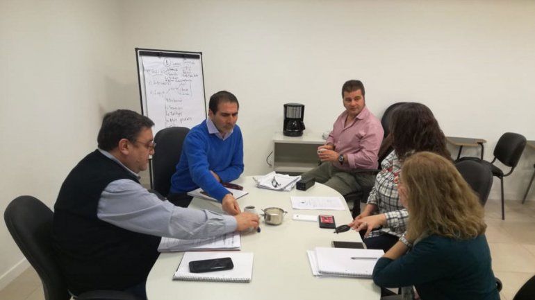 Reunión de trabajo para habilitar los buzones