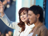 CFK a Milei: Si hubiéramos adoctrinado en los colegios