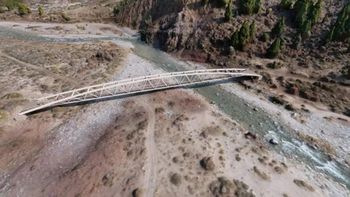 el 31 de julio se conoceran las ofertas para construir la pasarela sobre el rio cuyin manzano