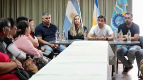 Ignacio Torres mantuvo una reunión con representantes de distintas comunidades originarias de Chubut.