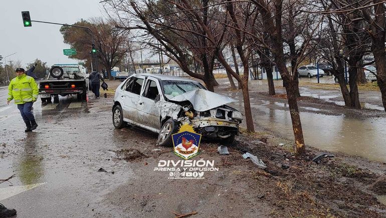Un conductor borracho y dos accidentes sobre Avenida Mosconi