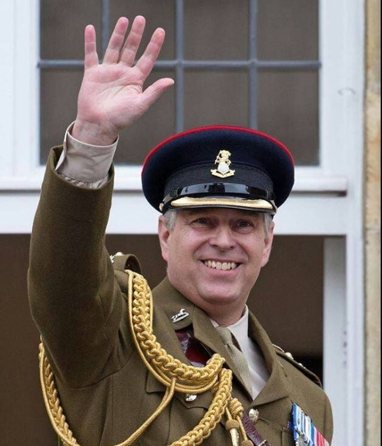 El expríncipe Andrés perdió los títulos militares y patrocinios en 2022. El expríncipe Andrés perdió los títulos militares y patrocinios en 2022.