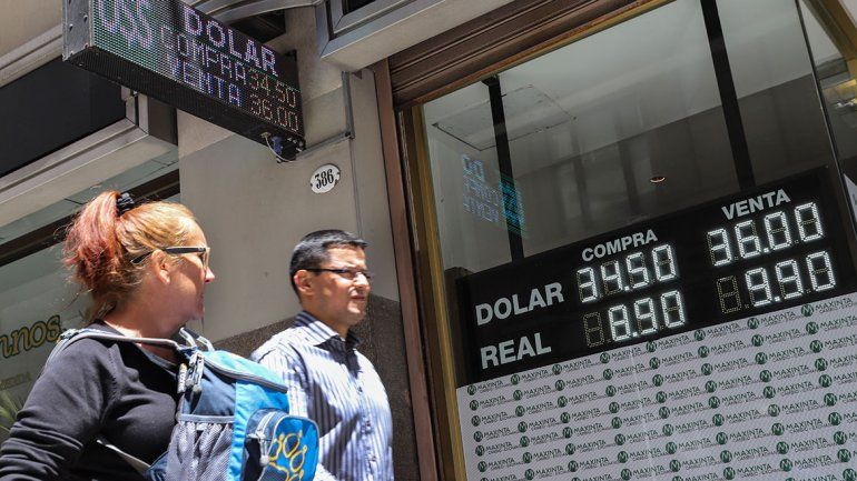 Dólar: inició el mes otra vez en baja  y cerró a  36,78 pesos