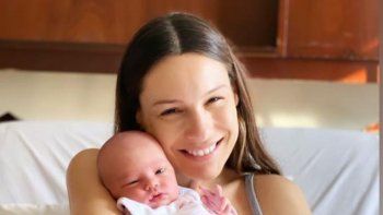 pampita ahora quiere ir en busca de un varon pampita ahora quiere ir en busca de un varon