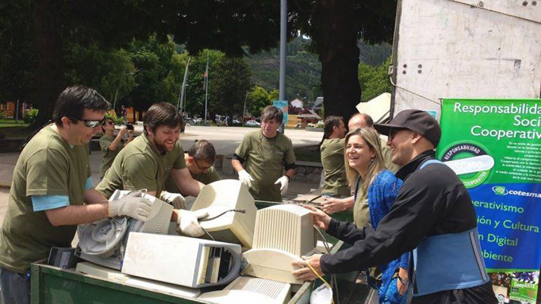 San Martín junta la basura electrónica a cambio de plantas