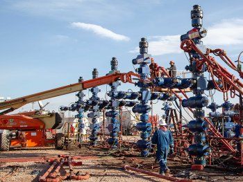 YPF y Vista lideraron las fracturas en julio, aunque cayó la actividad respecto a junio en Vaca Muerta.