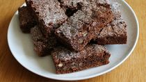 Brownie saludable, sin harina y sin azúcar: la receta imperdible que está lista en minutos Brownie saludable, sin harina y sin azúcar: la receta imperdible que está lista en minutos
