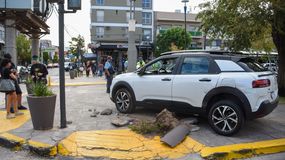 Chocó en pleno centro y huyó, pero lo atraparon a las pocas cuadras