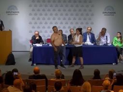 Una jornada antivacunas en el Congreso quedó en el ojo de la tormenta y se llevó fuertes críticas.