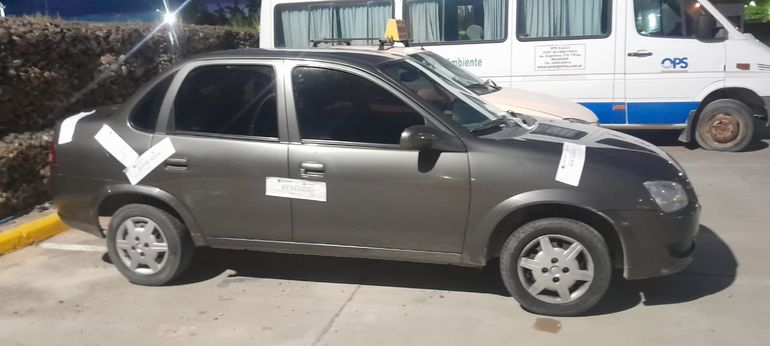 El vehículo incautado por el municipio por operar a través de una aplicación tipo Uber. El vehículo incautado por el municipio por operar a través de una aplicación tipo Uber.