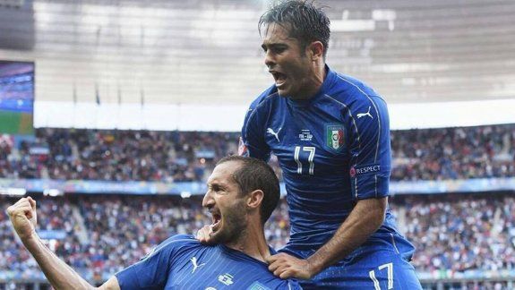 Italia sigue y va por todo.