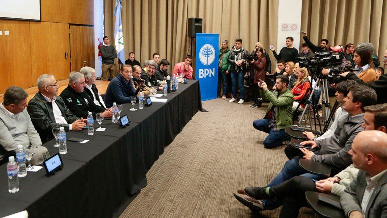 Gutiérrez encabezó la presentación de una nueva edición neuquina del Rally Argentino