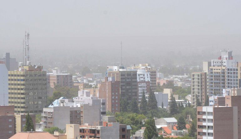 Pronóstico del tiempo en Neuquén: estará ventoso y nublado