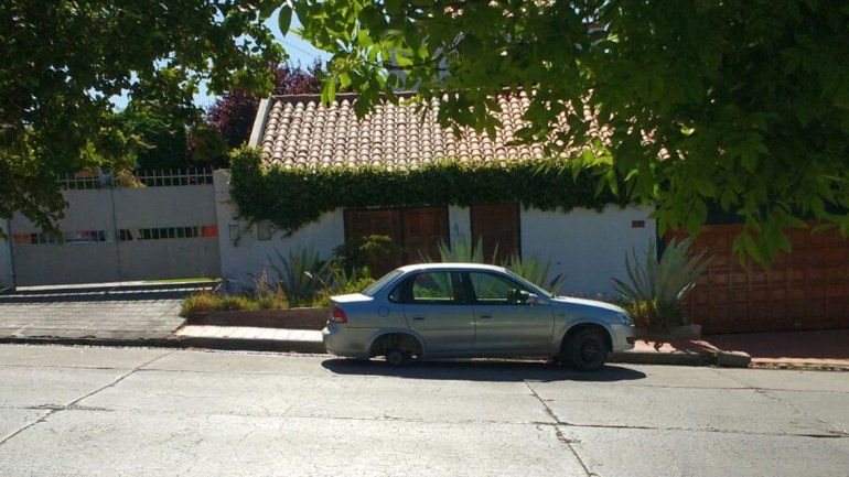 Los robarruedas tienen en vilo a una cuadra del centro