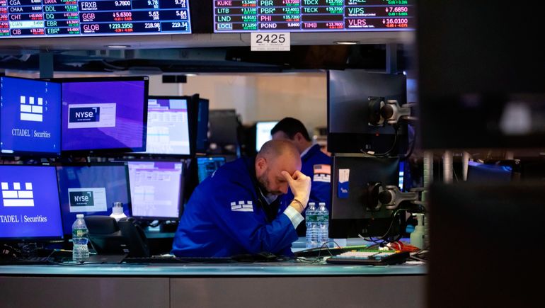 Pánico en los mercados: este "lunes negro" generó temor a una recesión a gran escala. Pánico en los mercados: este "lunes negro" generó temor a una recesión a gran escala.