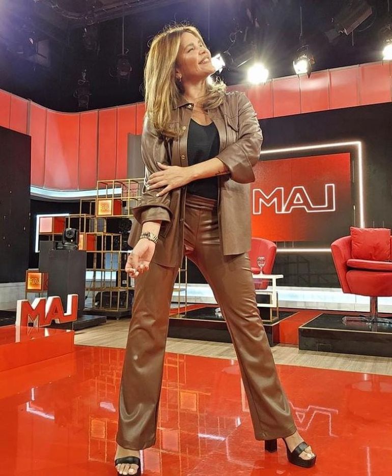 Nazarena Vélez le pidió a Ángel de Brito que le guarde su lugar en LAM para el año 2024. Nazarena Vélez le pidió a Ángel de Brito que le guarde su lugar en LAM para el año 2024.