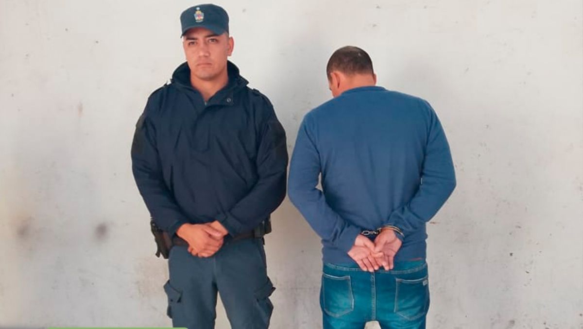 Centenario: violento violó la perimetral e intentó entrar por la fuerza a la casa de su ex