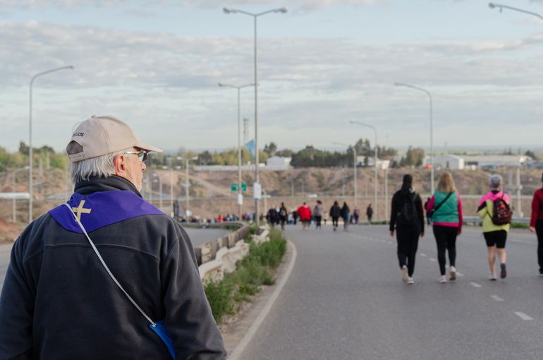 Obispo Fernando Croxatto, en una peregrinación. Obispo Fernando Croxatto, en una peregrinación.