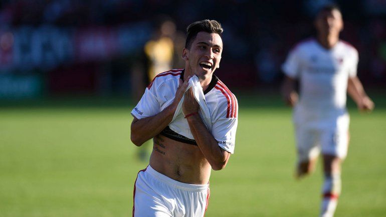 Maxi Meza será titular en Independiente. Torres