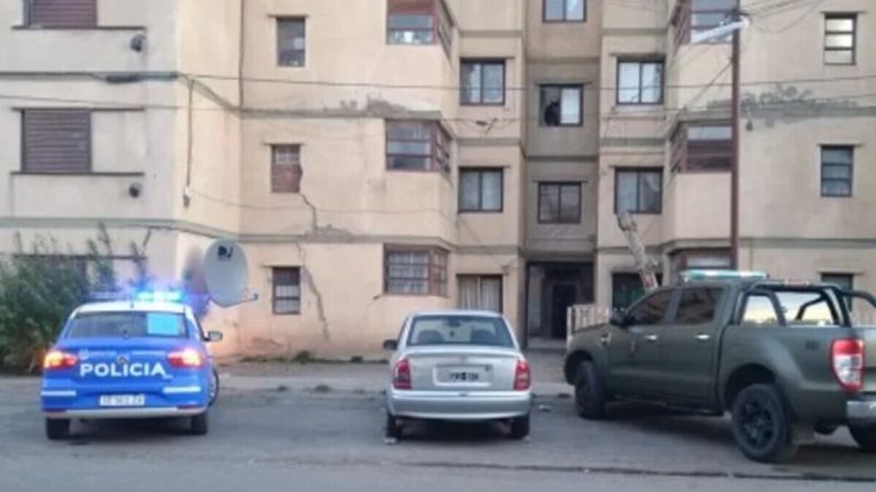 El misterio del camillero de Santa Cruz que cayó de un edificio: Me las van  a pagar, fue lo último que dijo