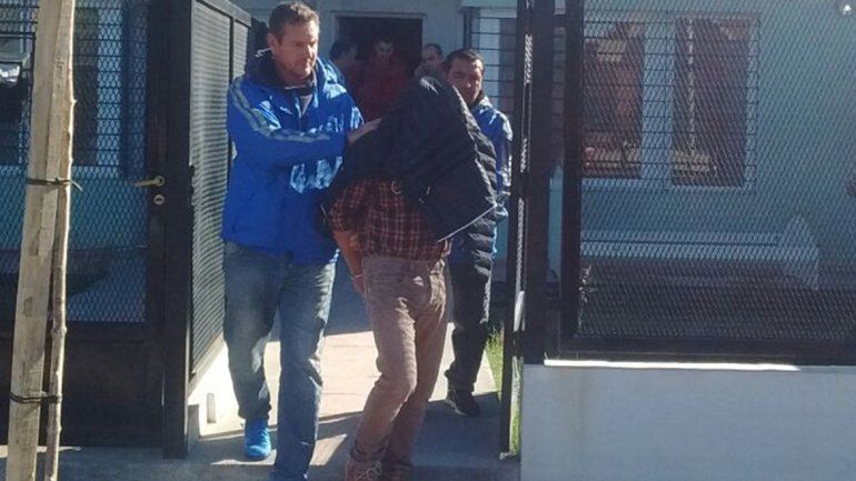 Cayó el estafador que vendía dólares falsos por Facebook