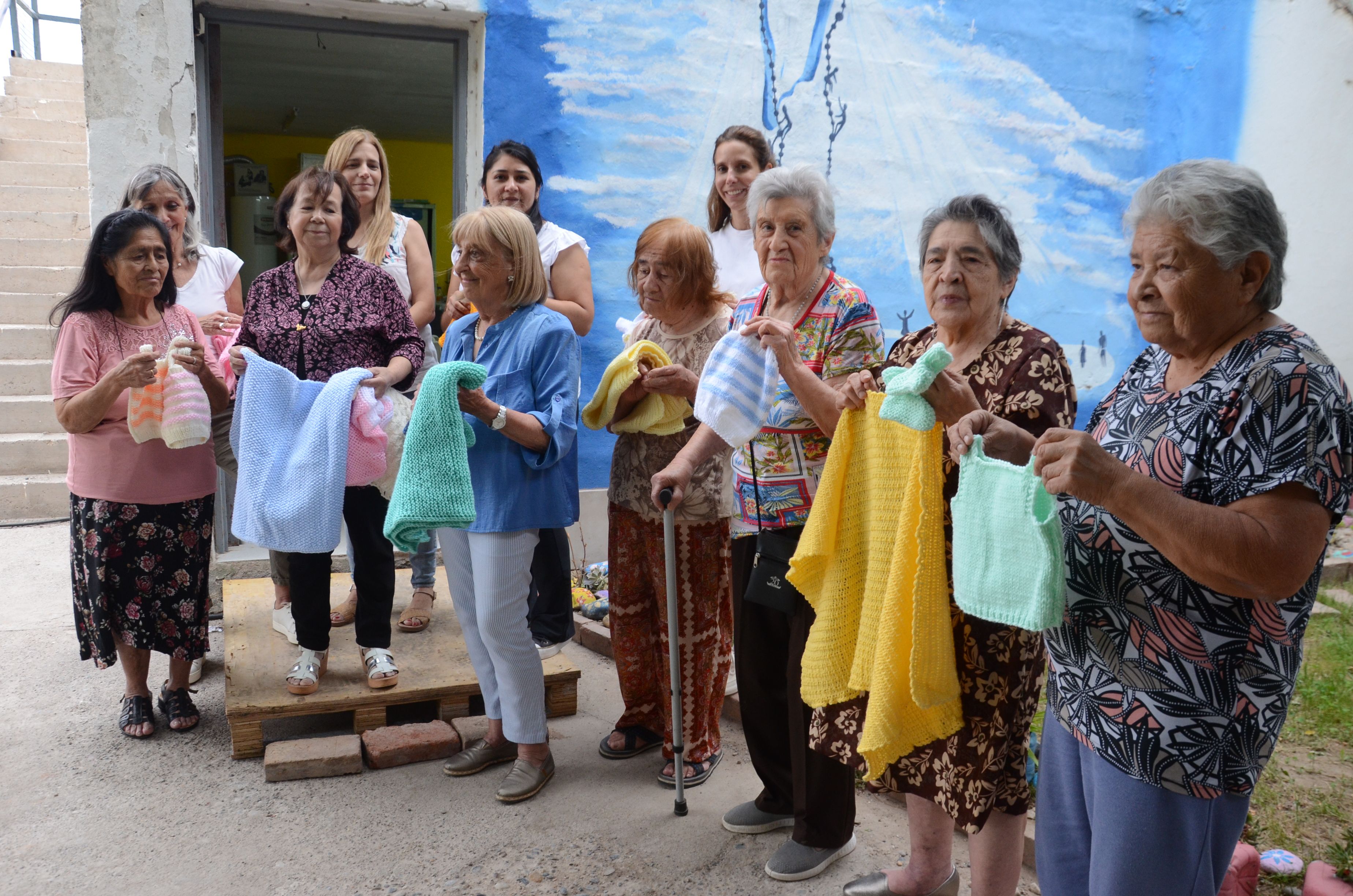 Las tejedoras neuquinas y una tarea que consideran esencial para sus vidas.