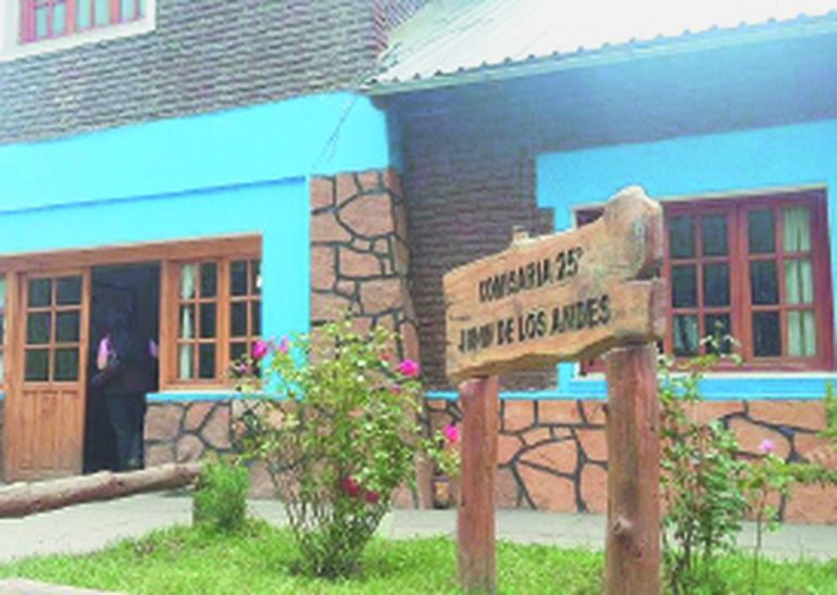 En el hecho intervino personal de la Comisaría 25 de Junín de los Andes. En el hecho intervino personal de la Comisaría 25 de Junín de los Andes.