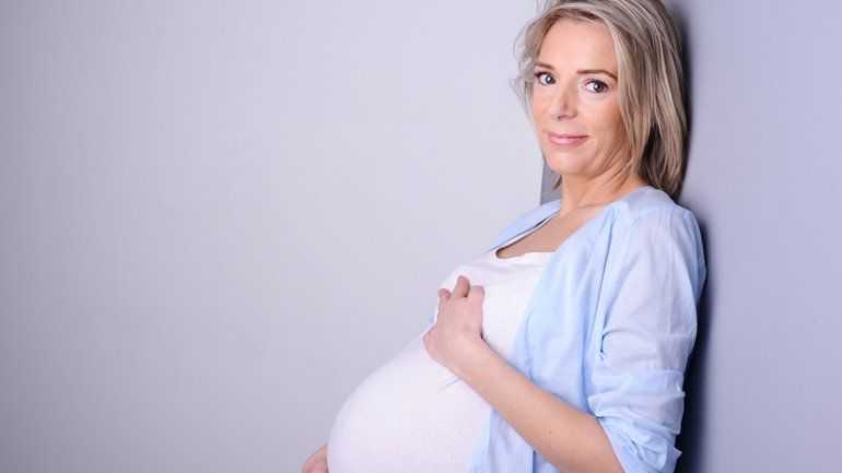 La principal causa que acelera en las mujeres el envejecimiento