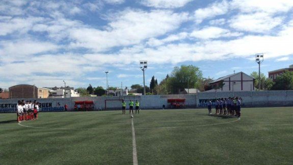 Minuto de silencio en inferiores y partidos de Primera suspendidos en Neuquén capital