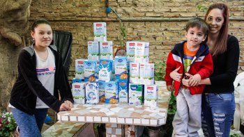 junto mas de mil litros de leche para merenderos junto mas de mil litros de leche para merenderos