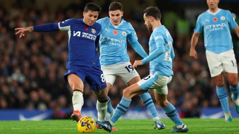 Julián y Enzo, titulares en el mejor partido del año: ocho goles y un final para el infarto