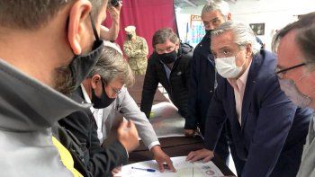 fernandez sobrevolo la zona afectada por los incendios fernandez sobrevolo la zona afectada por los incendios