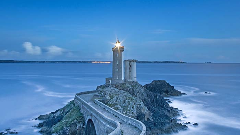 Seis faros para el desarrollo personal