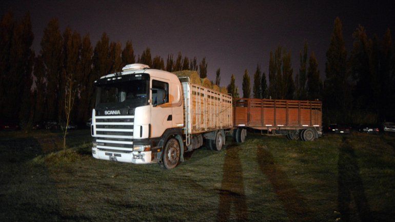 El camión quedó secuestrado en la Dirección de Tránsito.
