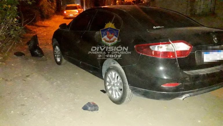 Aprovecharon que estaba perdida, se ofrecieron a guiarla y le robaron el auto