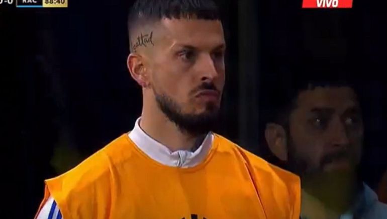 La calentura de Darío Benedetto por haber jugado 60 segundos.
