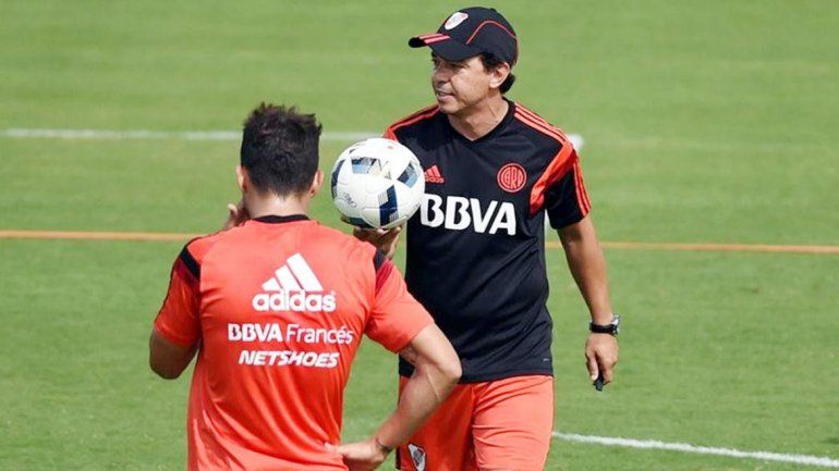 Gallardo no dio indicios del equipo