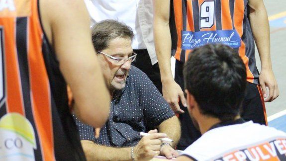 Daniel Jaule, técnico de Petrolero, se quejó del arbitraje.&nbsp;