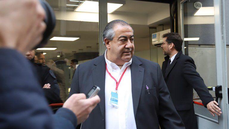 Gobierno ofrece aumentar 35% el salario mínimo